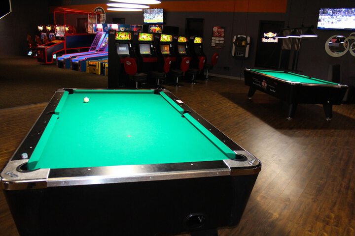 Lounge 23 of 29
