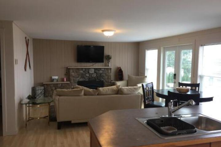 Cowichan Bay Cottage