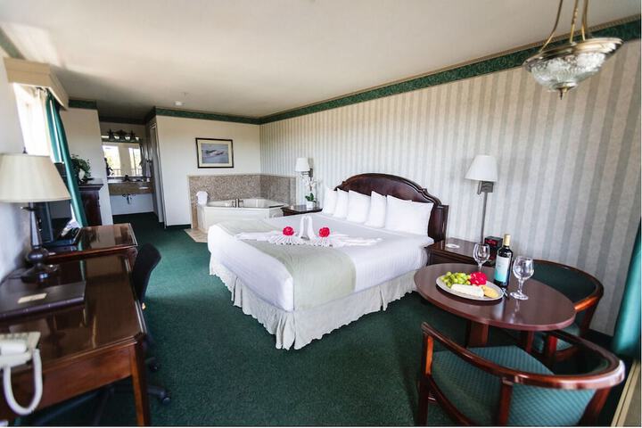 Room 14 of 48