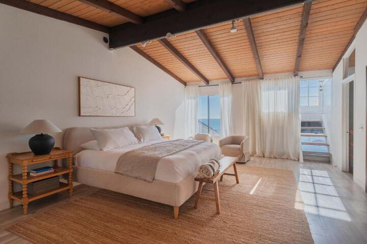 Malibu Villa with Beach Access and Ocean View