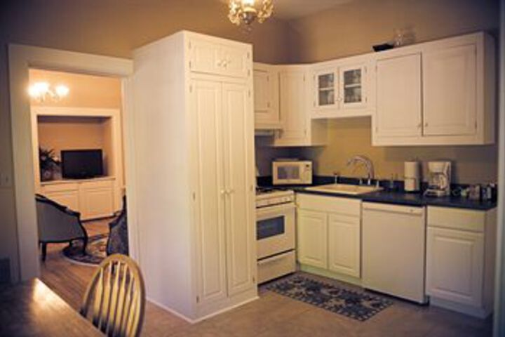 The Glendalia Boutique Hotel & Culinary Studio