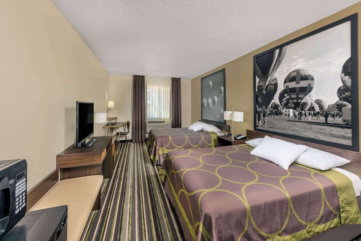 Room 15 of 25