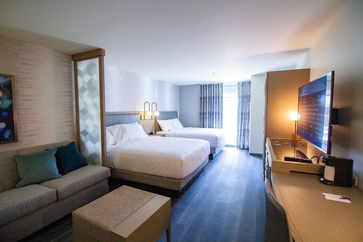 Room 25 of 46