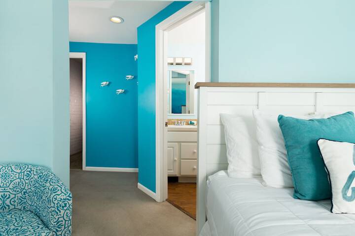 Room 34 of 69