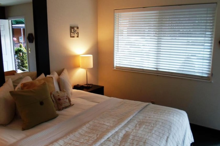 Room 57 of 70
