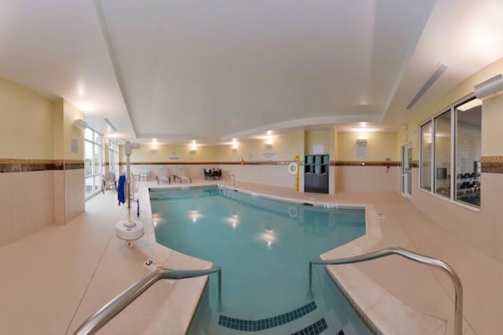 Courtyard by Marriott Boston Littleton