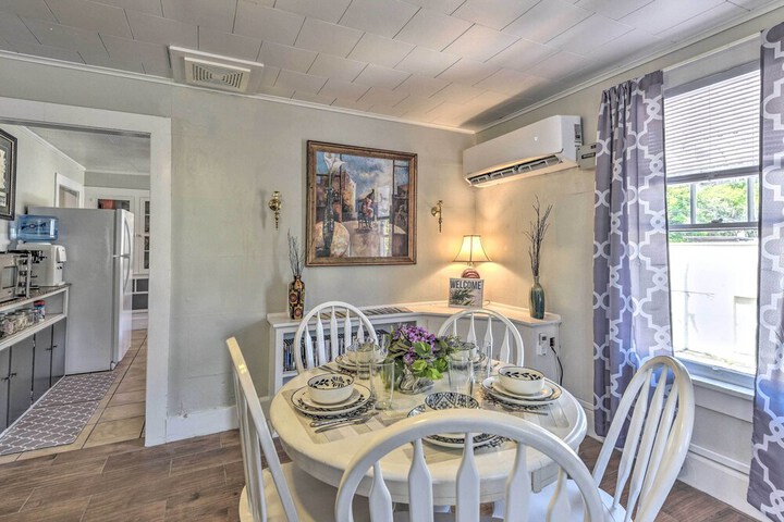 Crescent City Apartment w / Easy Lake Access!