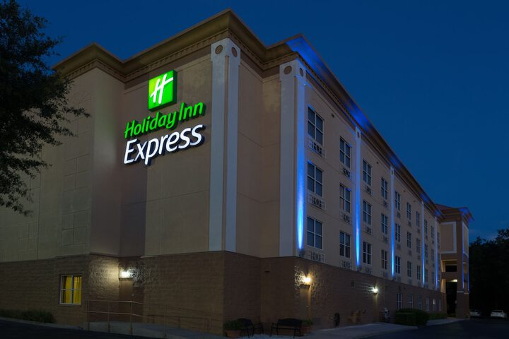 Hotel 2 of 59