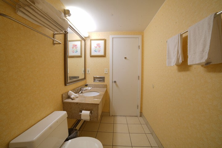 The Boston Hotel