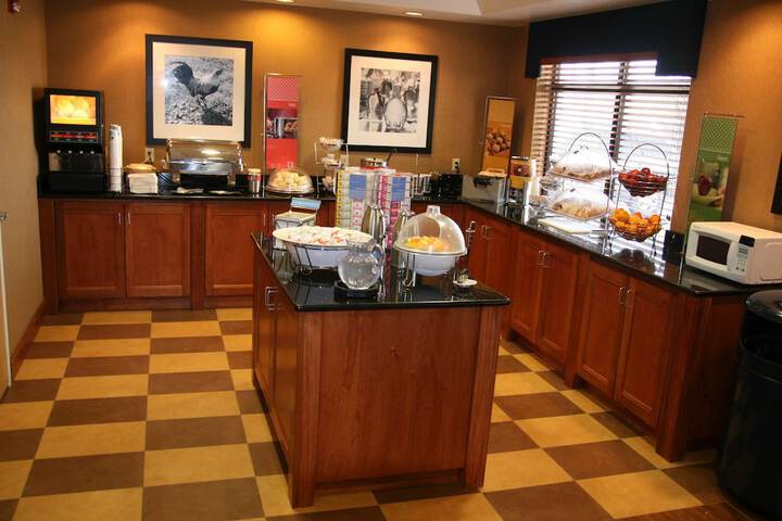 Hampton Inn Hutchinson