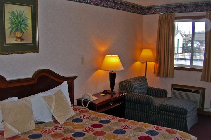 Room 12 of 19