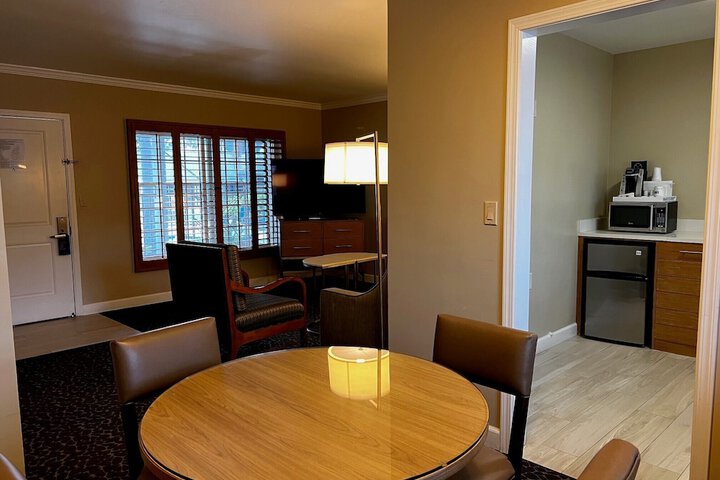 Room 29 of 43