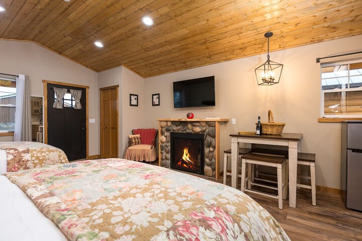 Woodland Inns