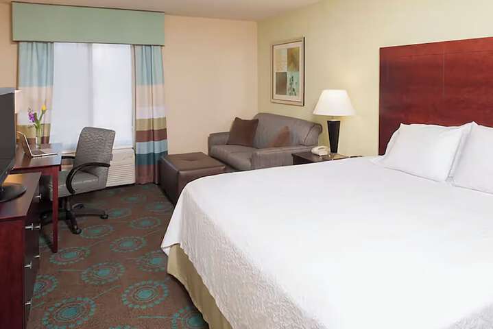 Room 13 of 42