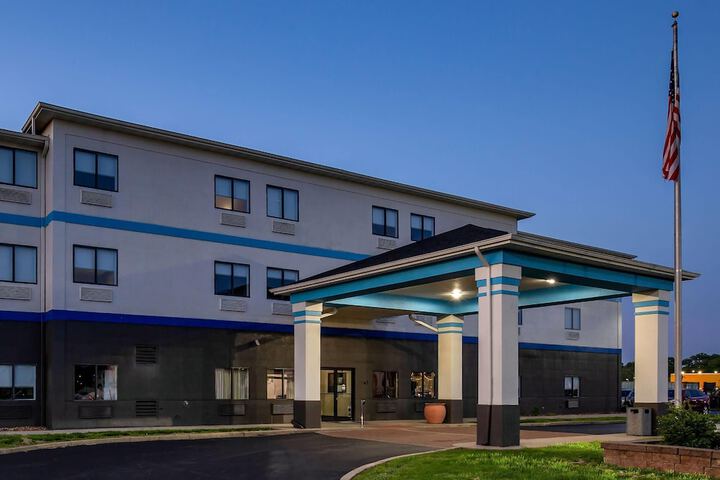 Days Inn by Wyndham Collinsville / St. Louis
