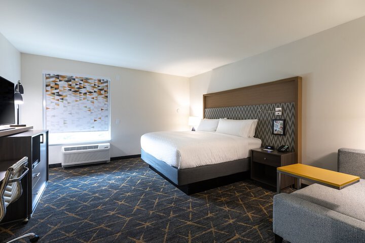 Room 35 of 57