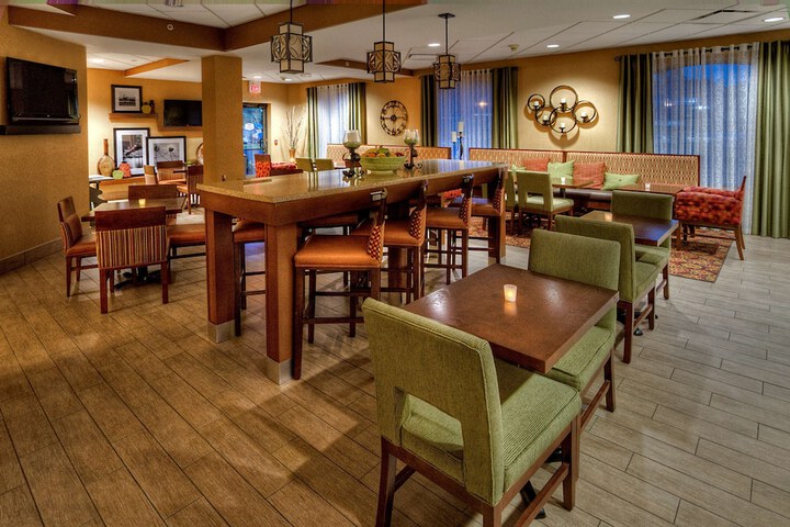 Hampton Inn Pittsburgh / West Mifflin