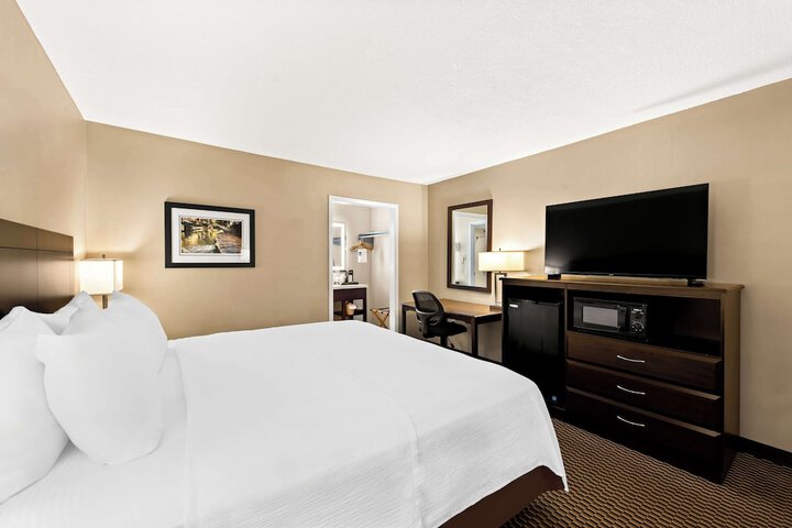Room 21 of 36