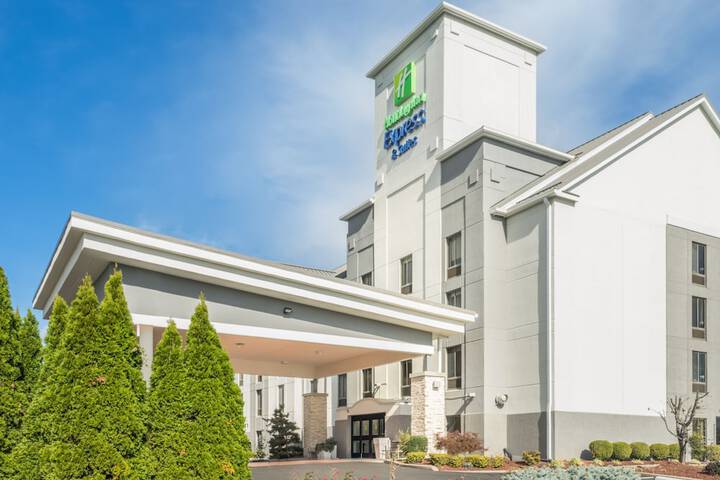 Hotel 2 of 41