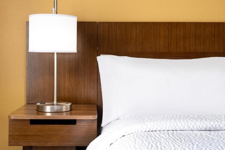Garner Hotel Victoria - East