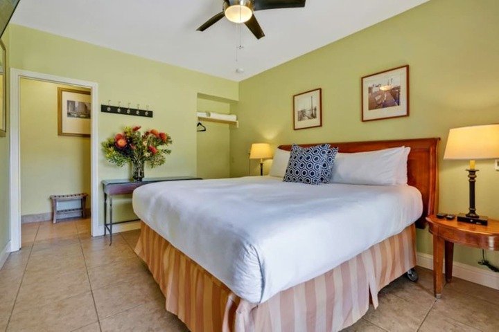 Room 15 of 26