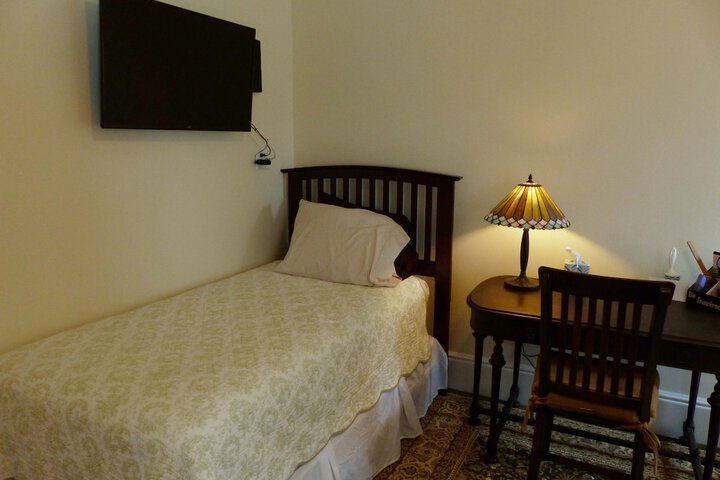Davis Square Inn