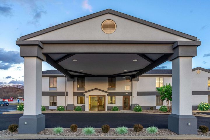 Hotel 3 of 49
