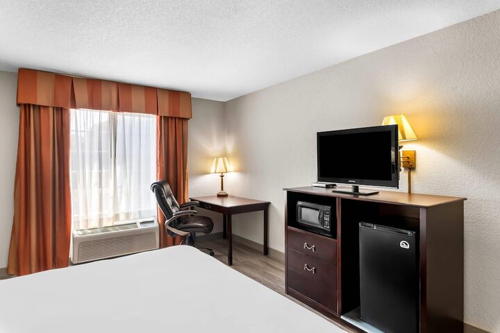 Country Inn & Suites by Radisson Hot Springs, AR