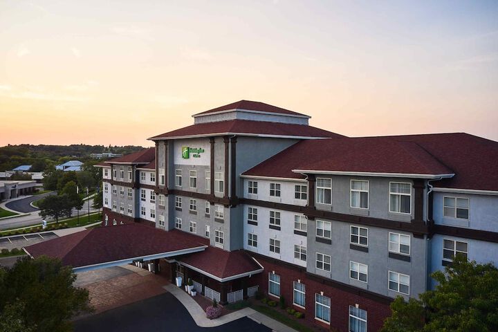 Hotel 4 of 88