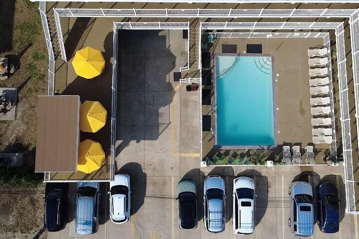 Esplanade Suites a Sundance Vacations Property