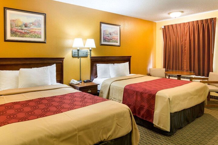 Room 18 of 27