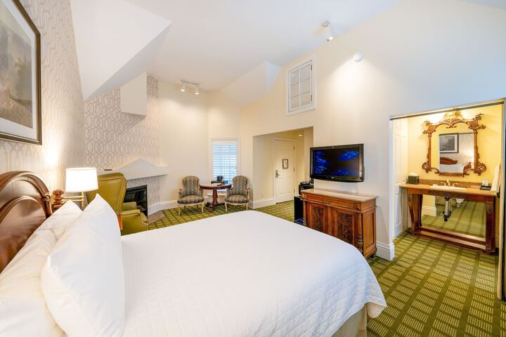 Room 107 of 165