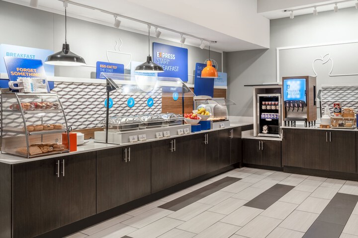 Holiday Inn Express Hotel & Suites BEAUMONT NW by IHG