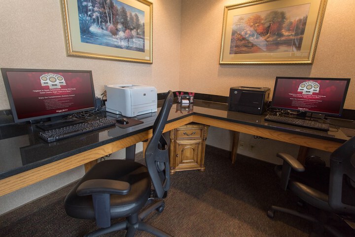 Business Center 37 of 38