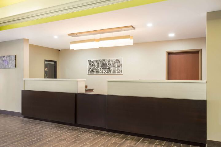 Sleep Inn & Suites North Mobile Saraland