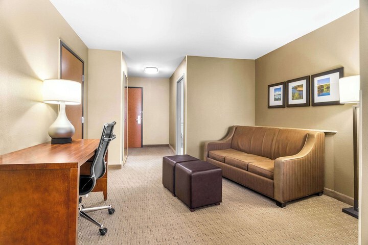 Room 36 of 53