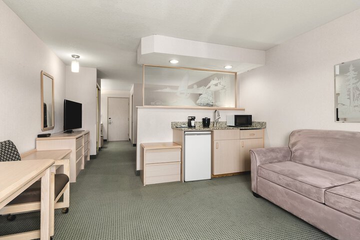 Room 34 of 79