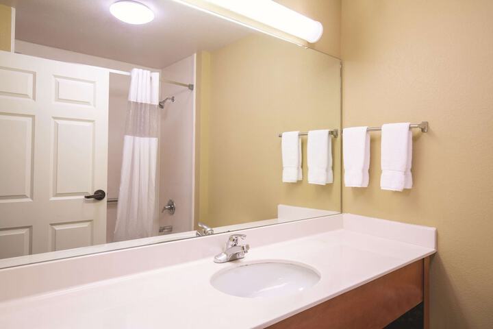Room 21 of 39
