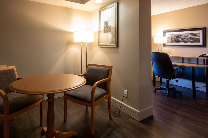 Room 70 of 89