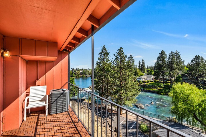 Terrace/Patio 373 of 399