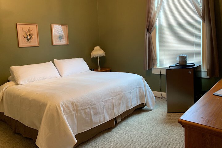 Room 20 of 35