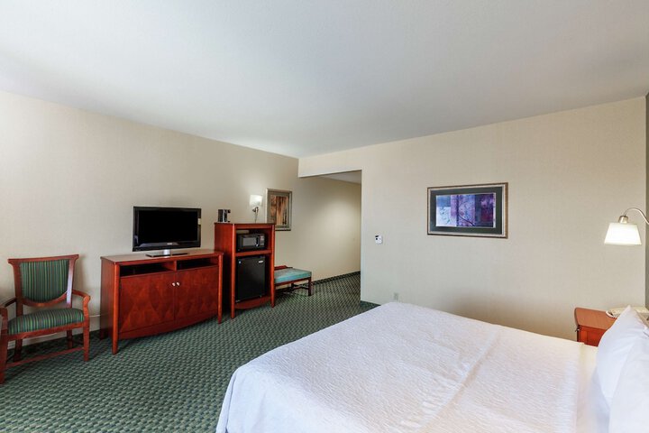 Room 15 of 51