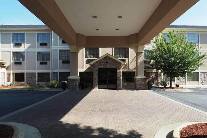 Hotel 3 of 29