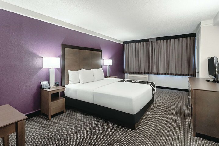Room 14 of 36