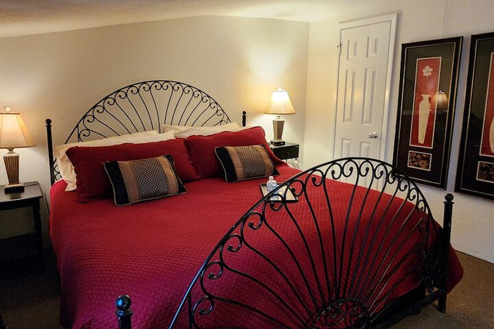 Room 93 of 104