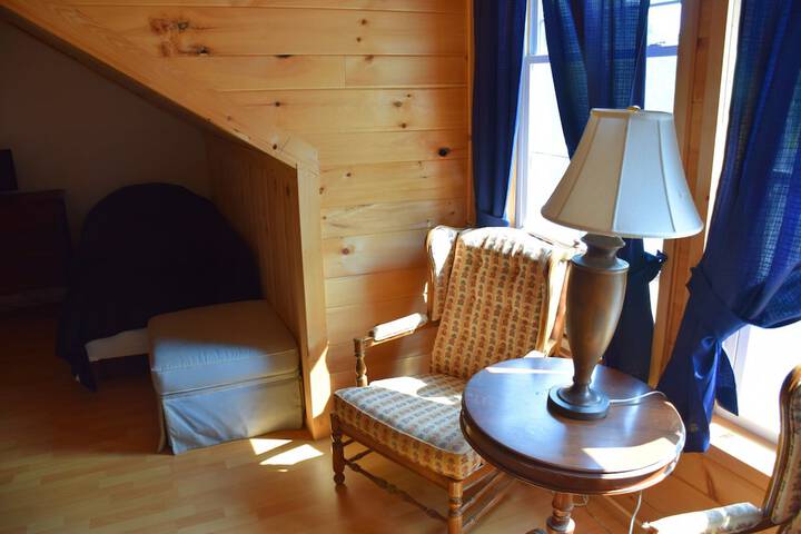 Townhouse Hotel