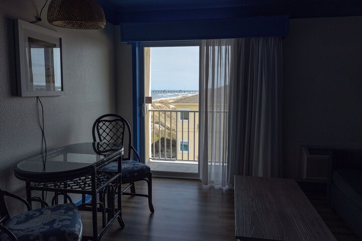 Surf Side Hotel