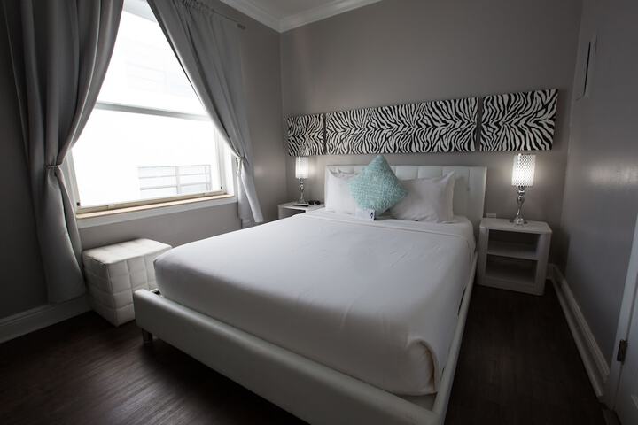 Room 14 of 43
