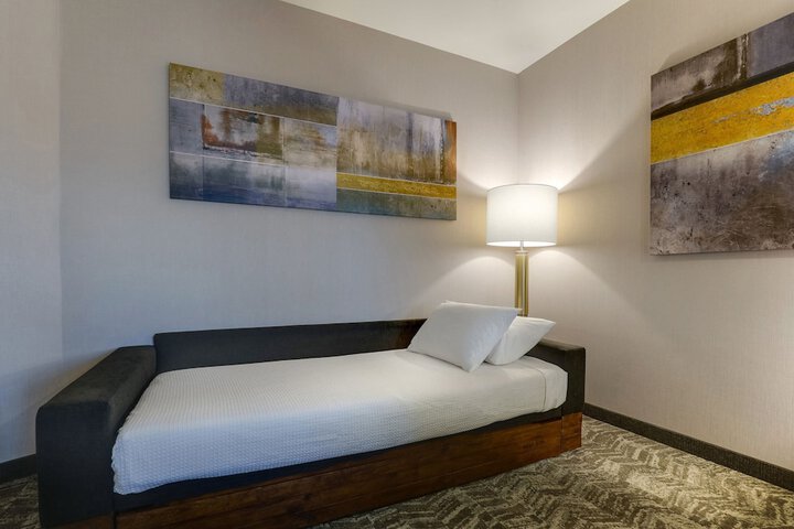 Room 20 of 60