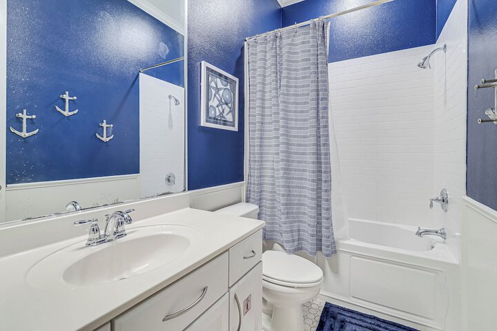 Room 32 of 52